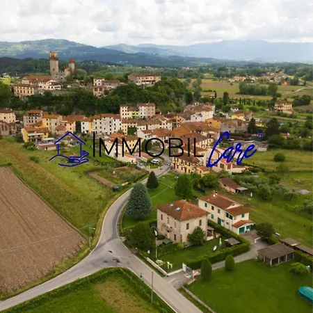 La Toscana Sotto Il Castello Lucca